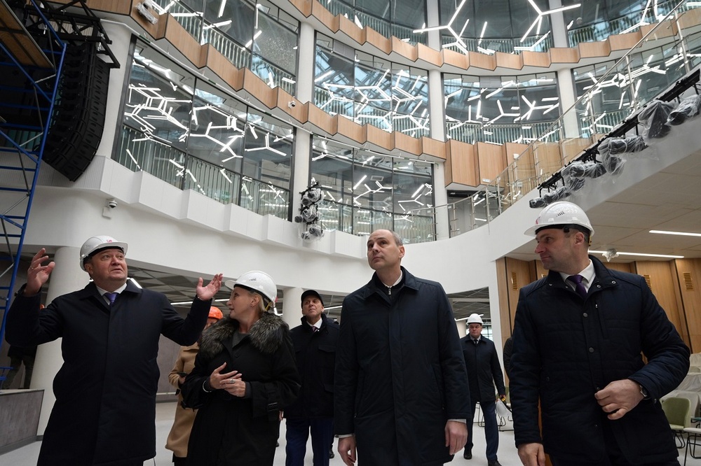Губернатор Свердловской области Денис Паслер оценил готовность второй очереди кампуса УрФУ