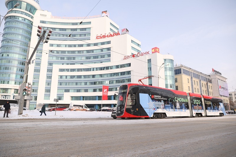 Представители СМИ оценили новый сертифицированный трамвай «Синара» модели 71-233А