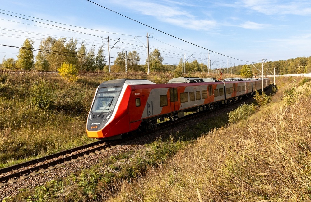 Межведомственная комиссия завершила приемку нового восьмивагонного электропоезда ЭС104 «Финист» 